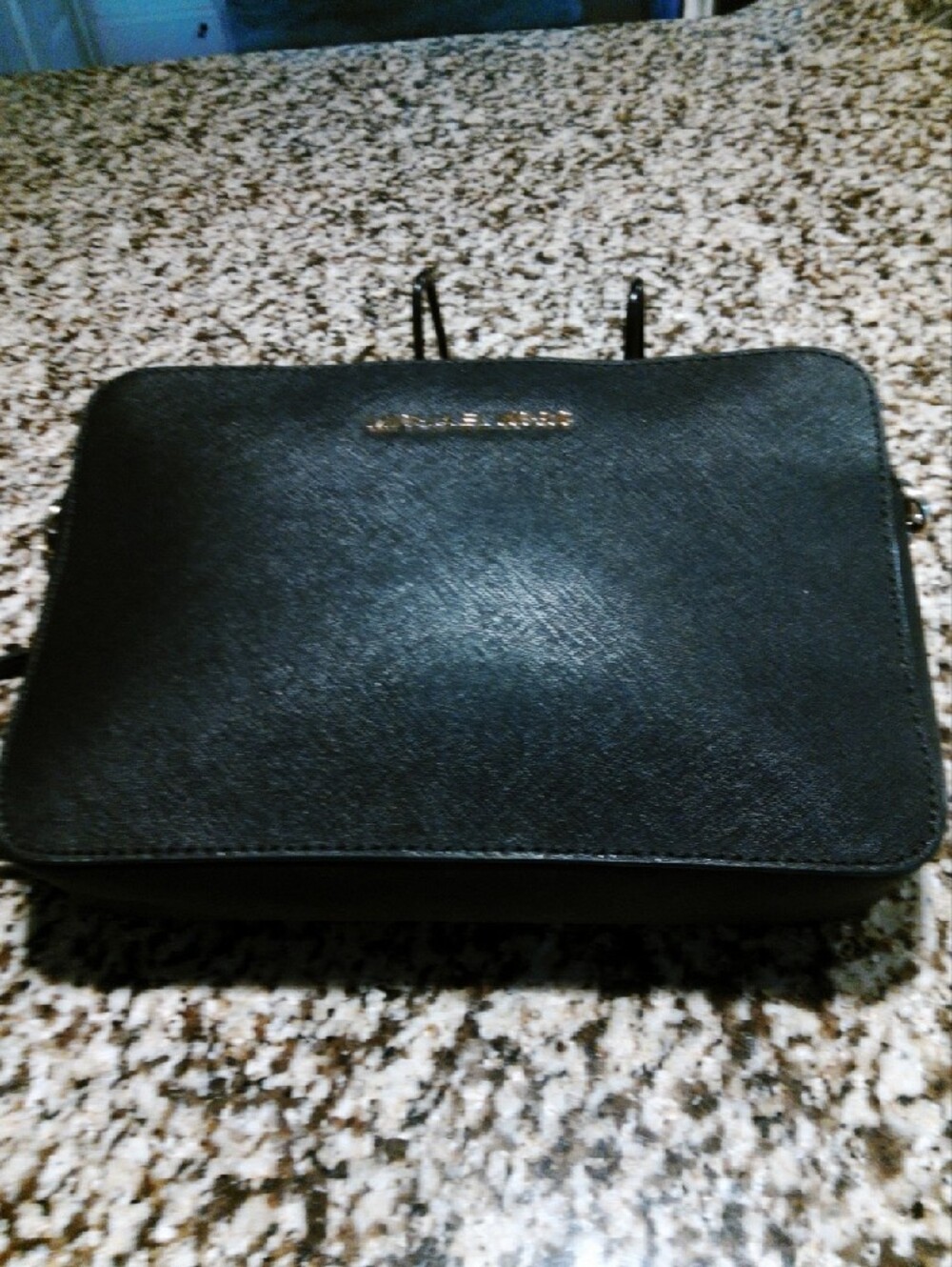 Michael Kors Black Leather Crossbody with Gold Logo. New Without Tags - Picture 5 of 5